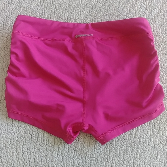 Shorts - Picture 3 of 5